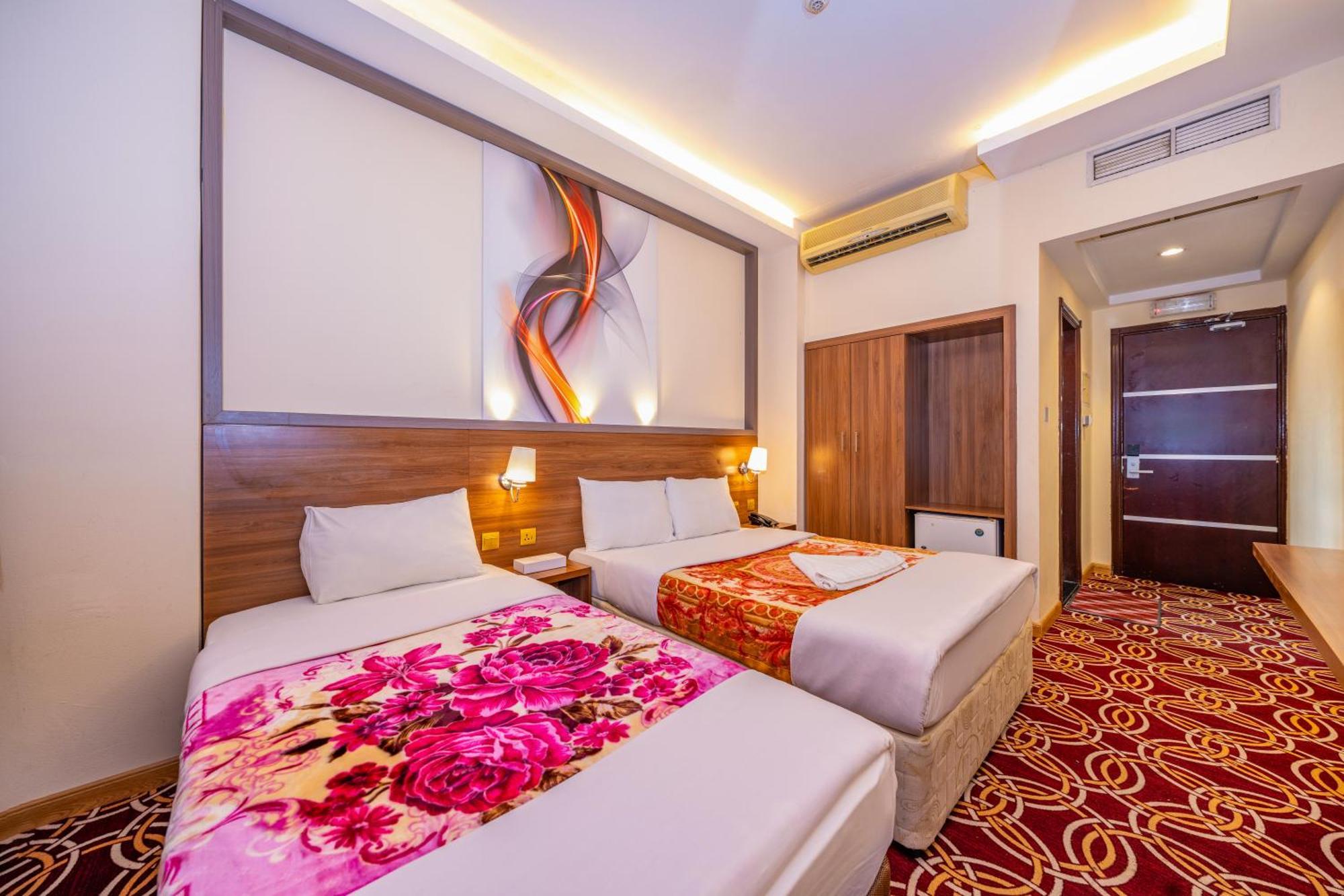 Tanha Hotel Dubai Buitenkant foto